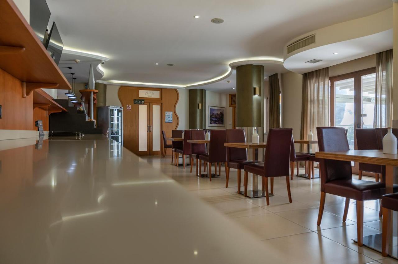 Hotel Agora Sure Hotel Collection By Best Western Lago Patria Exteriér fotografie