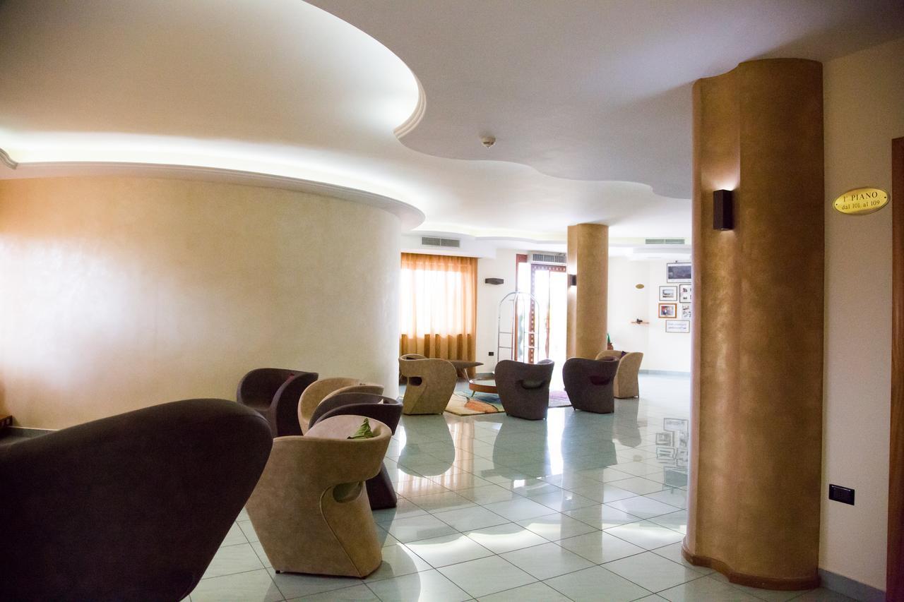 Hotel Agora Sure Hotel Collection By Best Western Lago Patria Exteriér fotografie