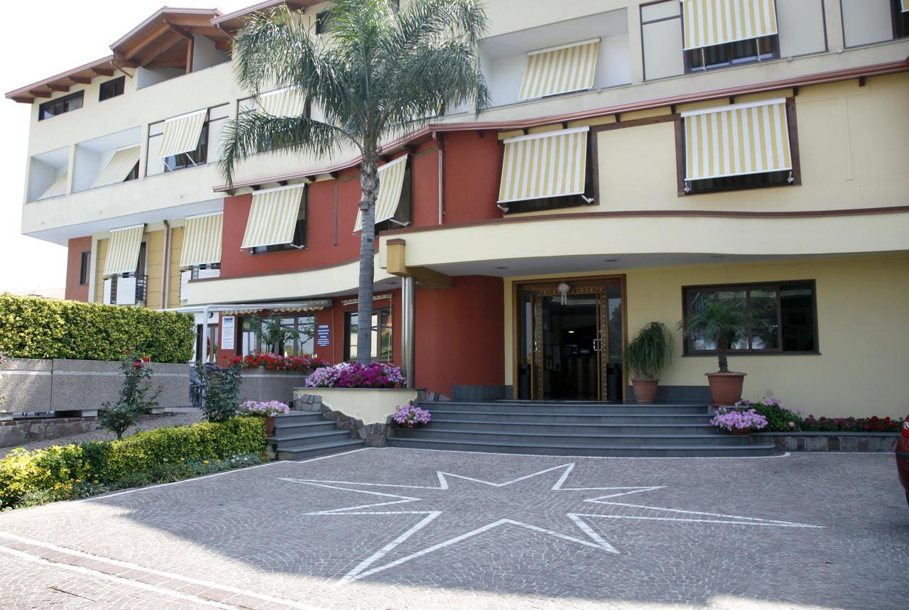 Hotel Agora Sure Hotel Collection By Best Western Lago Patria Exteriér fotografie