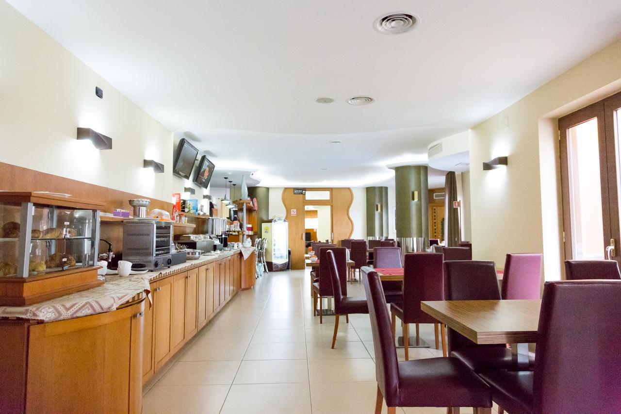 Hotel Agora Sure Hotel Collection By Best Western Lago Patria Exteriér fotografie